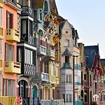 Les Locations Isahora: Près Du Château D'eu Et Des Falaises Apartment *