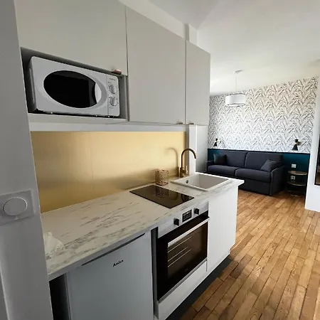 Idéalement Situé Le Les Locations Isahora Sont Aussi à 2 Pas Du Château D'eu, Des Falaises Du Tréport, De Mers Les Bains Et Aux Portes De La Baie De Somme Apartamento Eu (Sena Marítimo)