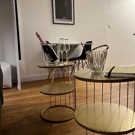 Idéalement Situé Le Les Locations Isahora Sont Aussi à 2 Pas Du Château D'eu, Des Falaises Du Tréport, De Mers Les Bains Et Aux Portes De La Baie De Somme Apartamento