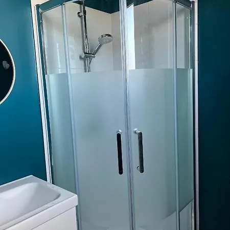 Apartamento Idéalement Situé Le Les Locations Isahora Sont Aussi à 2 Pas Du Château D'eu, Des Falaises Du Tréport, De Mers Les Bains Et Aux Portes De La Baie De Somme