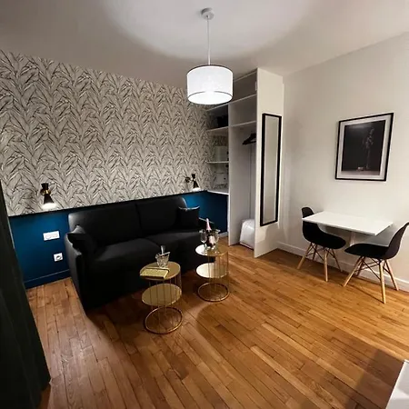 Idéalement Situé Le Les Locations Isahora Sont Aussi à 2 Pas Du Château D'eu, Des Falaises Du Tréport, De Mers Les Bains Et Aux Portes De La Baie De Somme