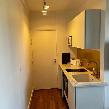 Idéalement Situé Le Les Locations Isahora Sont Aussi à 2 Pas Du Château D'eu, Des Falaises Du Tréport, De Mers Les Bains Et Aux Portes De La Baie De Somme