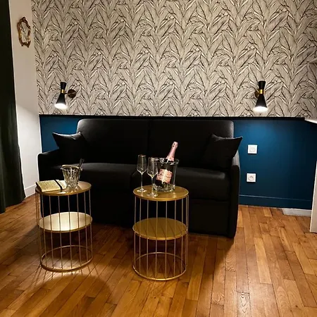 Apartamento Idéalement Situé Le Les Locations Isahora Sont Aussi à 2 Pas Du Château D'eu, Des Falaises Du Tréport, De Mers Les Bains Et Aux Portes De La Baie De Somme